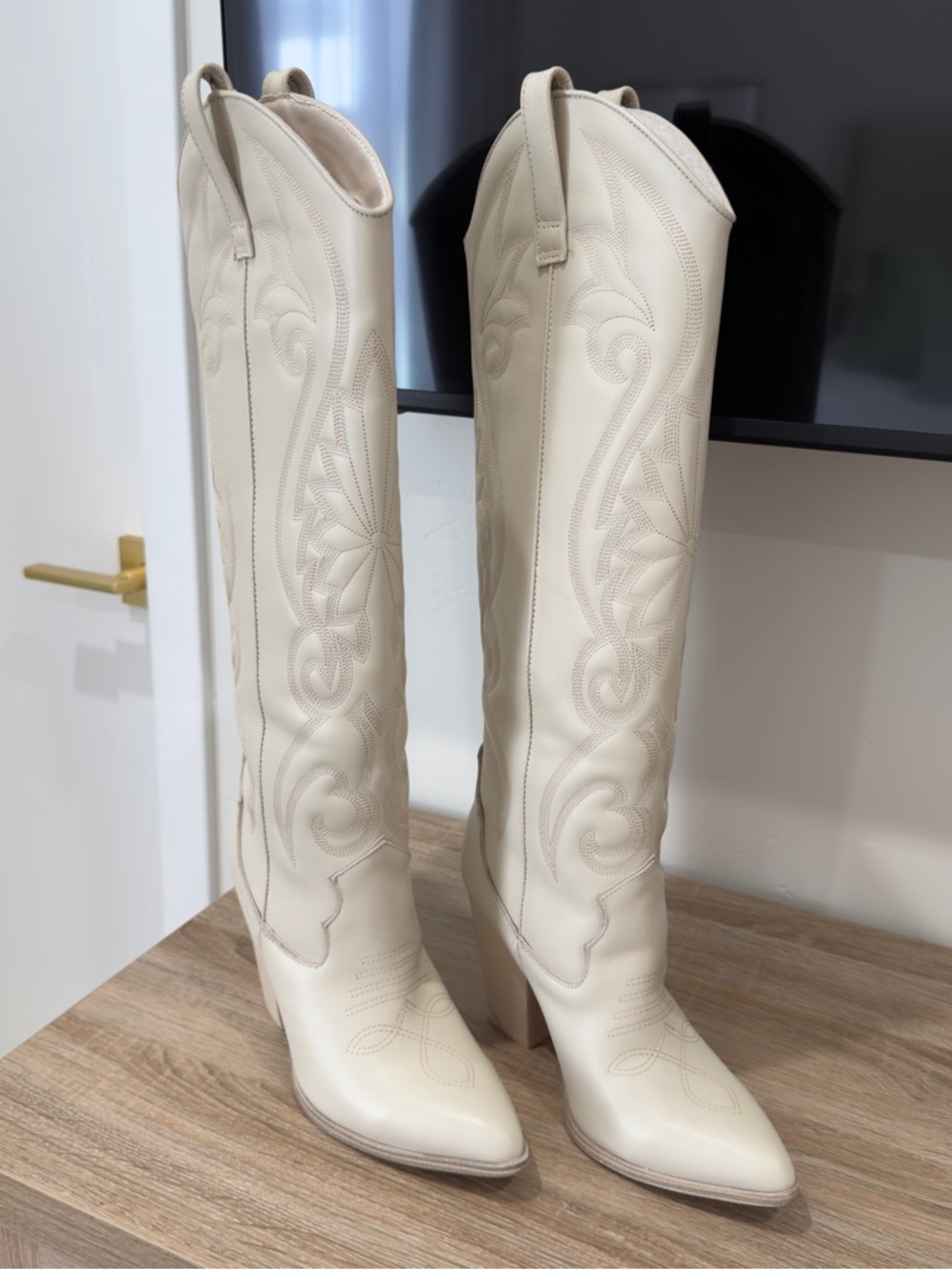 Steve Madden Lasso Western Boots Cream Over-the-Knee